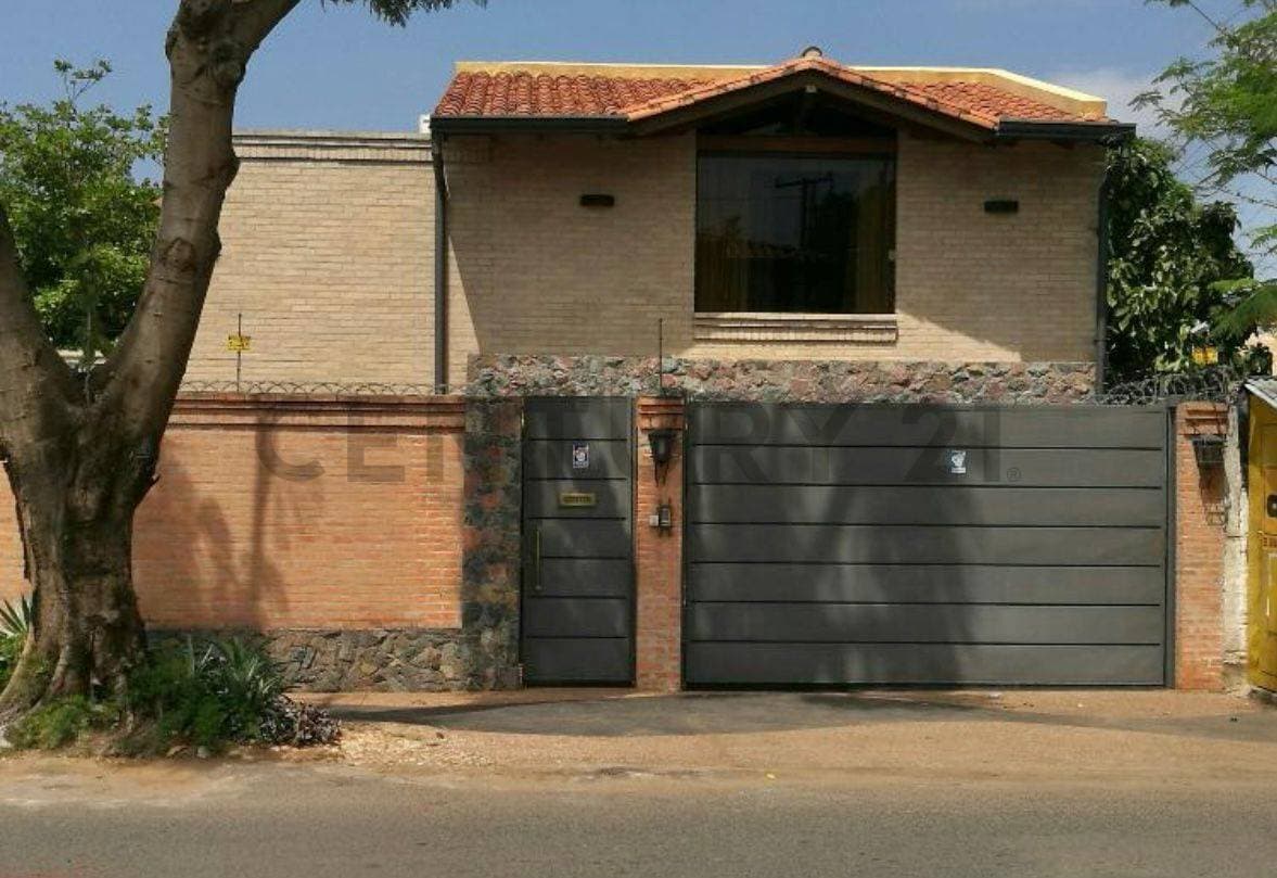 Venta de Casa en Mburucuyá, Asunción