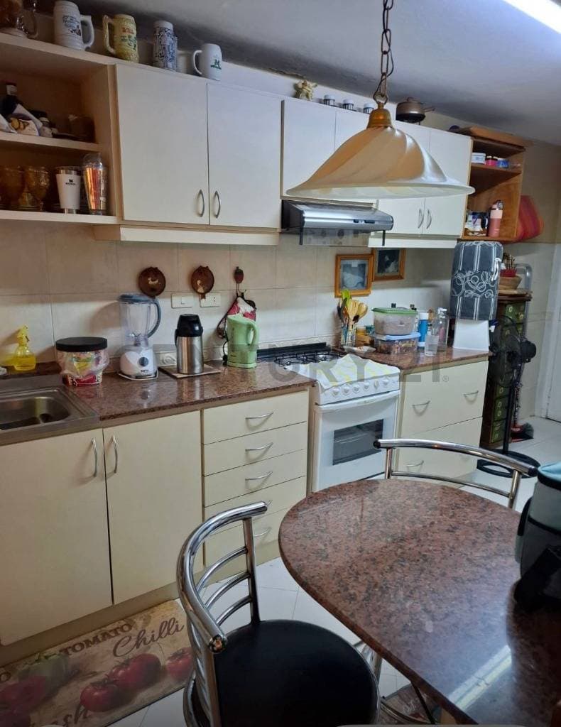 Venta de Casa en Mburucuyá, Asunción – 2