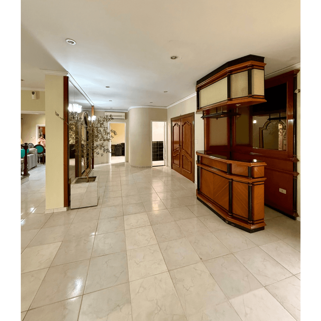 VENTA RESIDENCIA DE LUJO EN LAMBARE. Barrio Residencial. – 3
