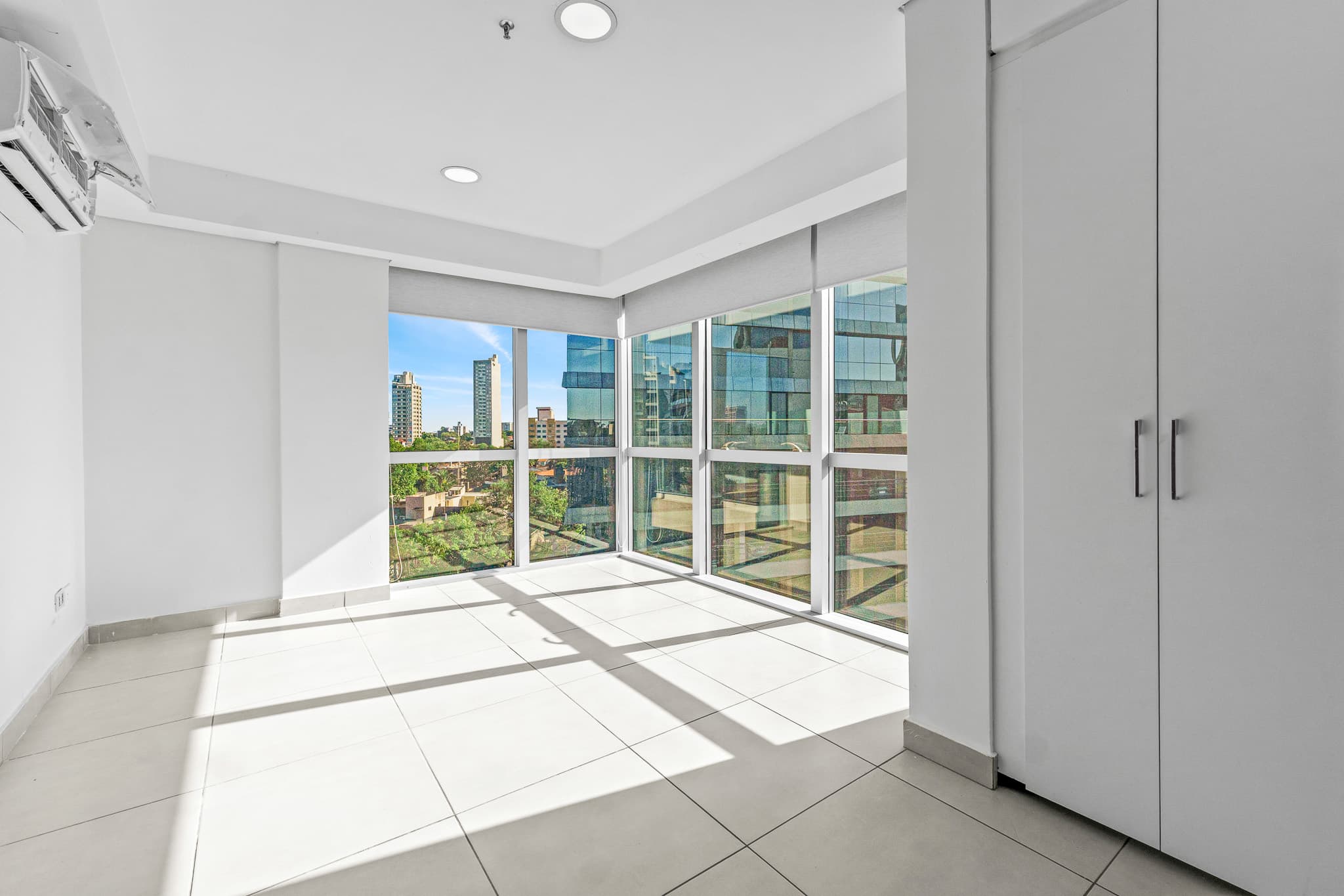 VENTA DEPTO 2 HABITACIONES - CHATEAU TOWER – 3