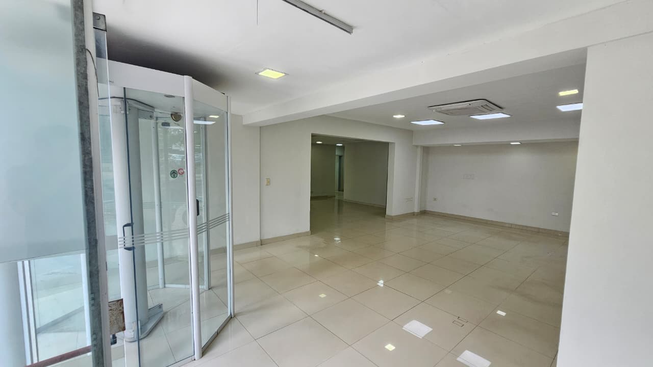 Vendo oficina 1185m2 Villa Morra Asunción – 3