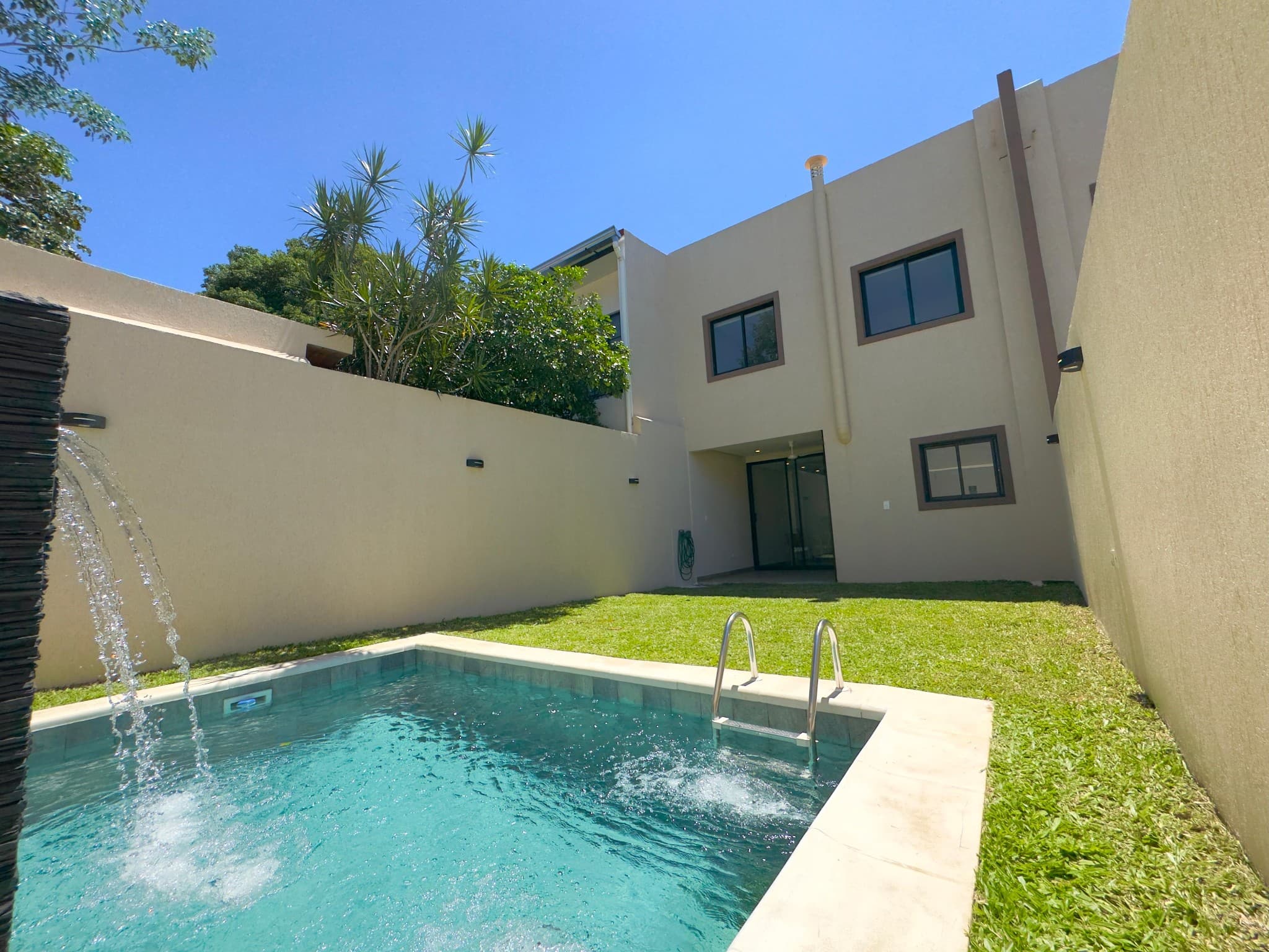 Dúplex en Venta – 3