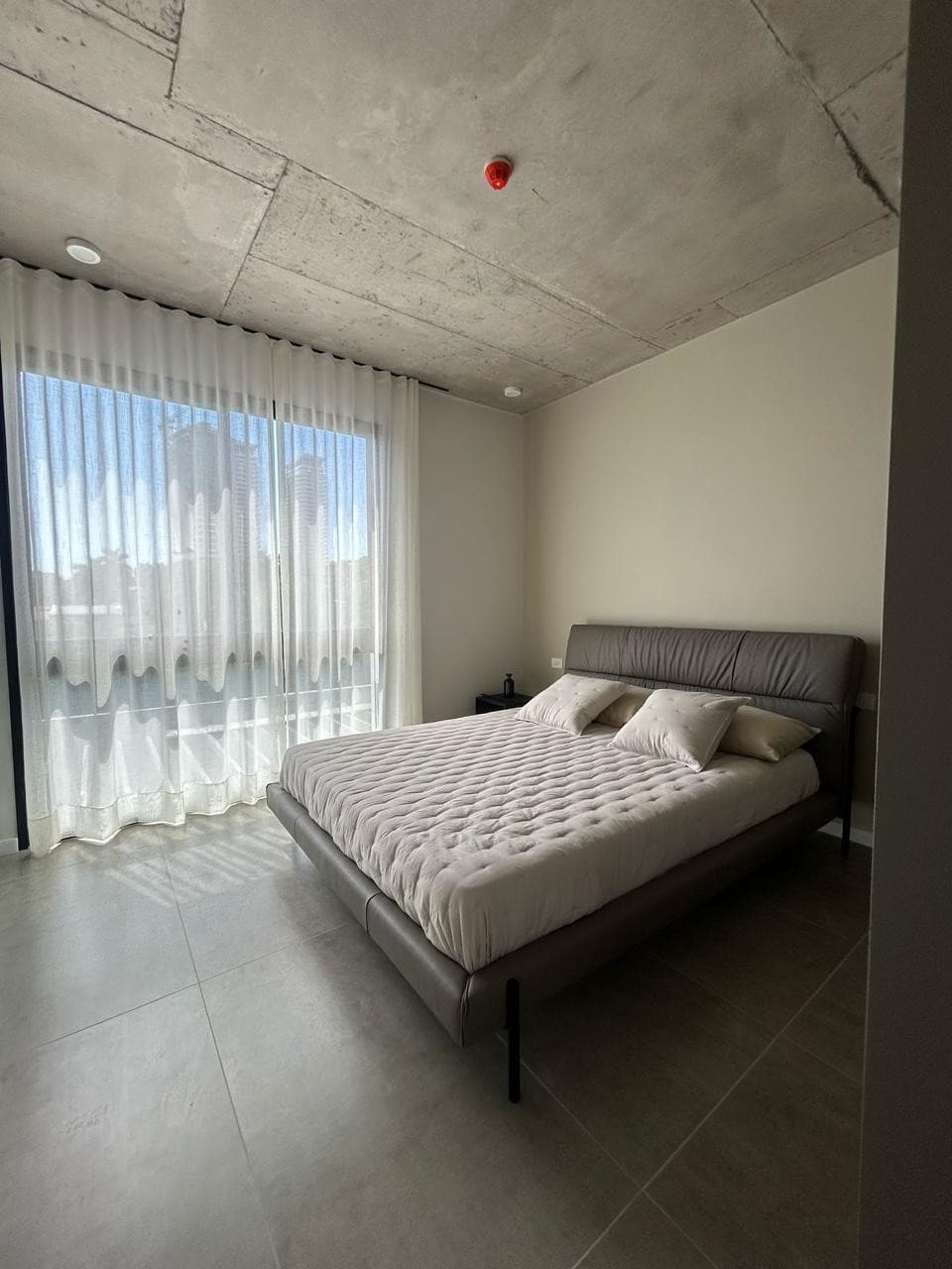 Exclusivo Departamento en Venta sobre Molas López: Lujo y Confort en Ubicación Privilegiada – 3