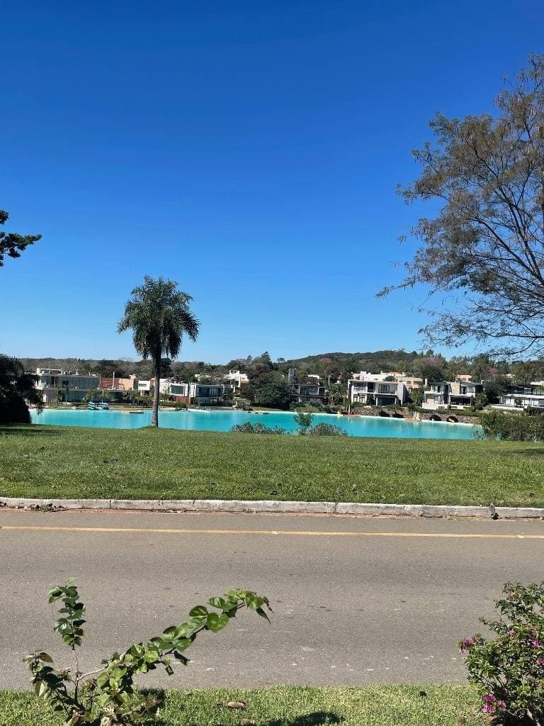 Vendo terreno 1107 m2 en Condominio Aqua Village Altos Cordillera