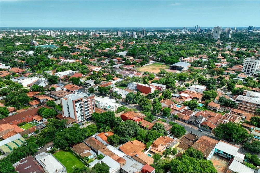 VENDO HERMOSO TERRENO EN BARRIO LOS LAURELES – 3