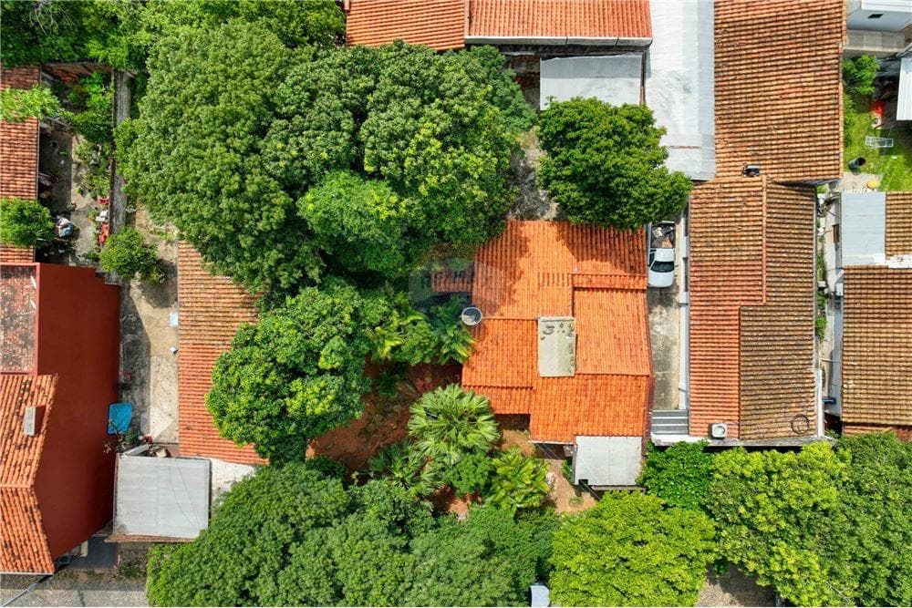VENDO HERMOSO TERRENO EN BARRIO LOS LAURELES – 2