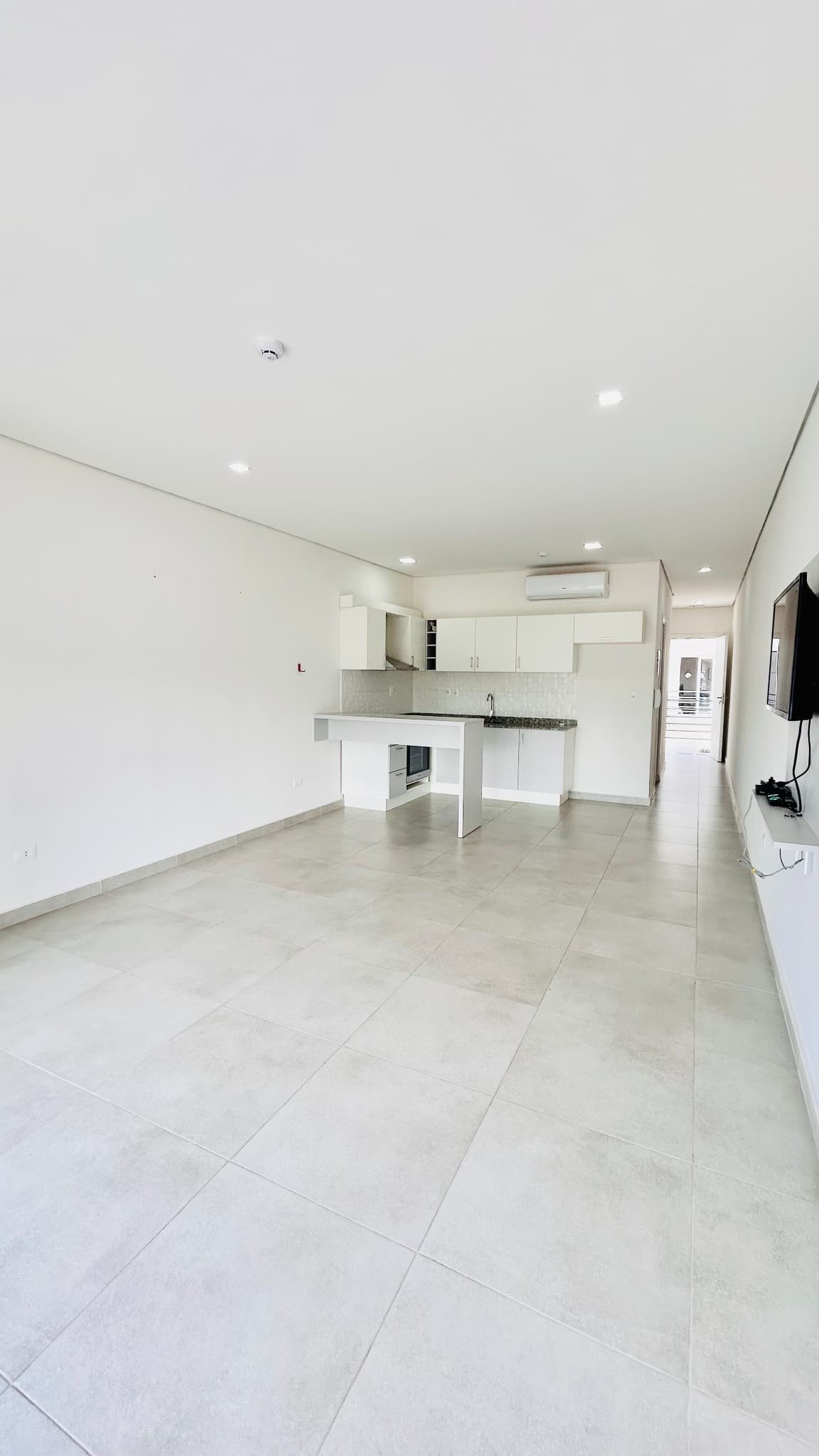 VENDO MONOAMBIENTE SEMIAMOBLADO EN BARRIO HERRERA CON RENTA ACTIVA!