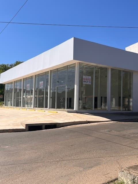 Alquiler de Salones Comerciales a estrenar! – 2