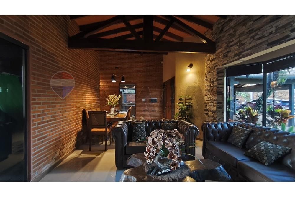 Casa, con piscina en Laurelty- Terreno 12x30 – 3