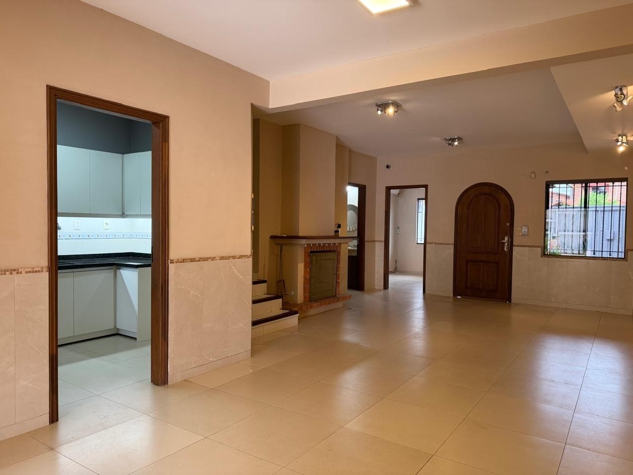 Vendo Amplio duplex en Fernando de la Mora zona Norte – 3
