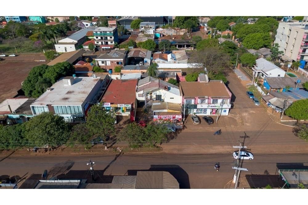 Propiedad de Uso Mixto: Oportunidad Comercial y Residencial en Venta – 3