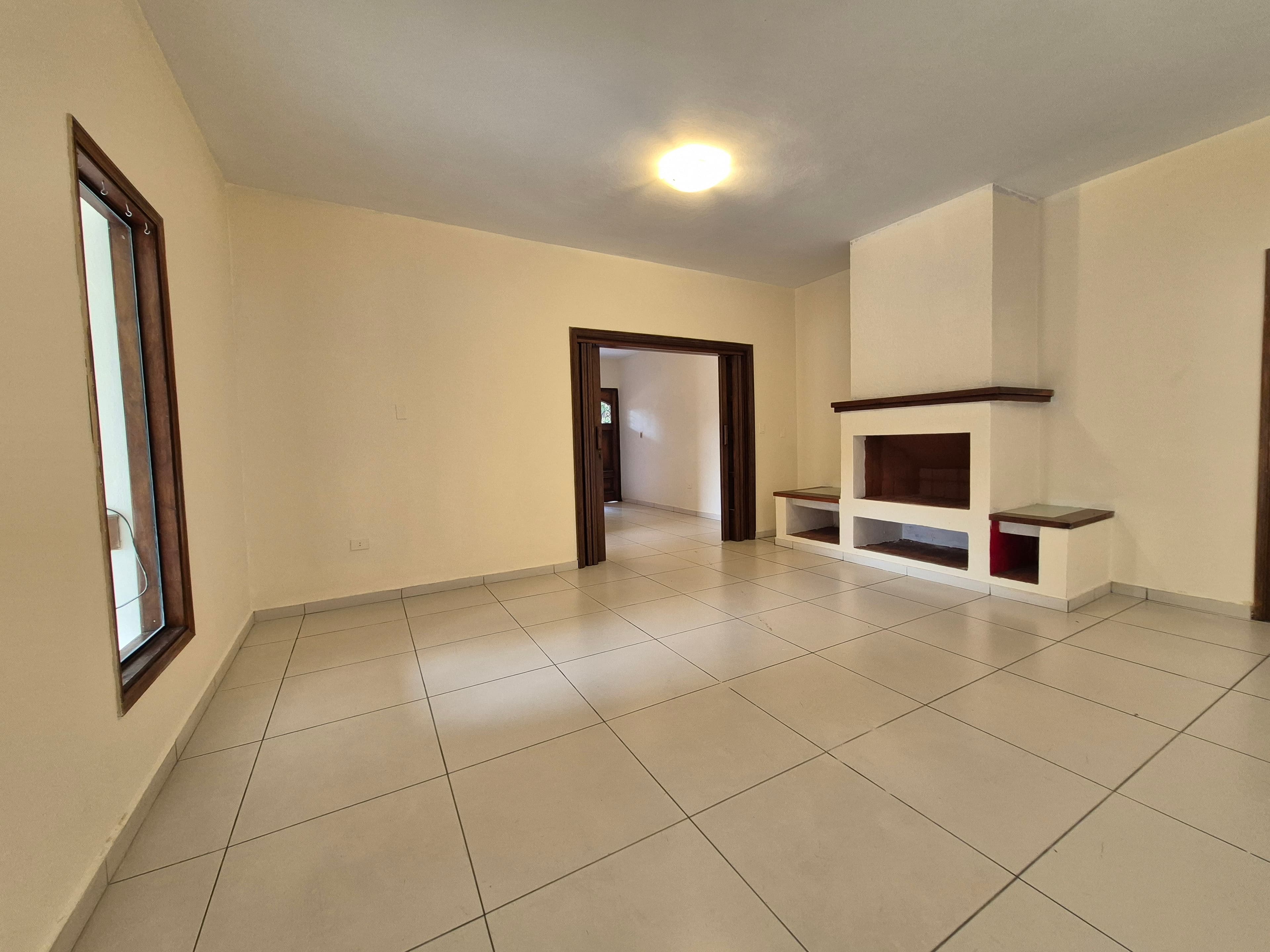Excelente casa con 3 Dormitorios en planta baja en Recoleta – 2