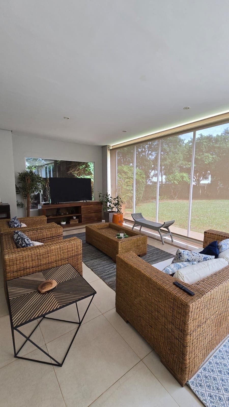 ALQUILO CASA EN LUQUE DENTRO DE CONDOMINIO CERRADO CON O SIN MUEBLES – 2
