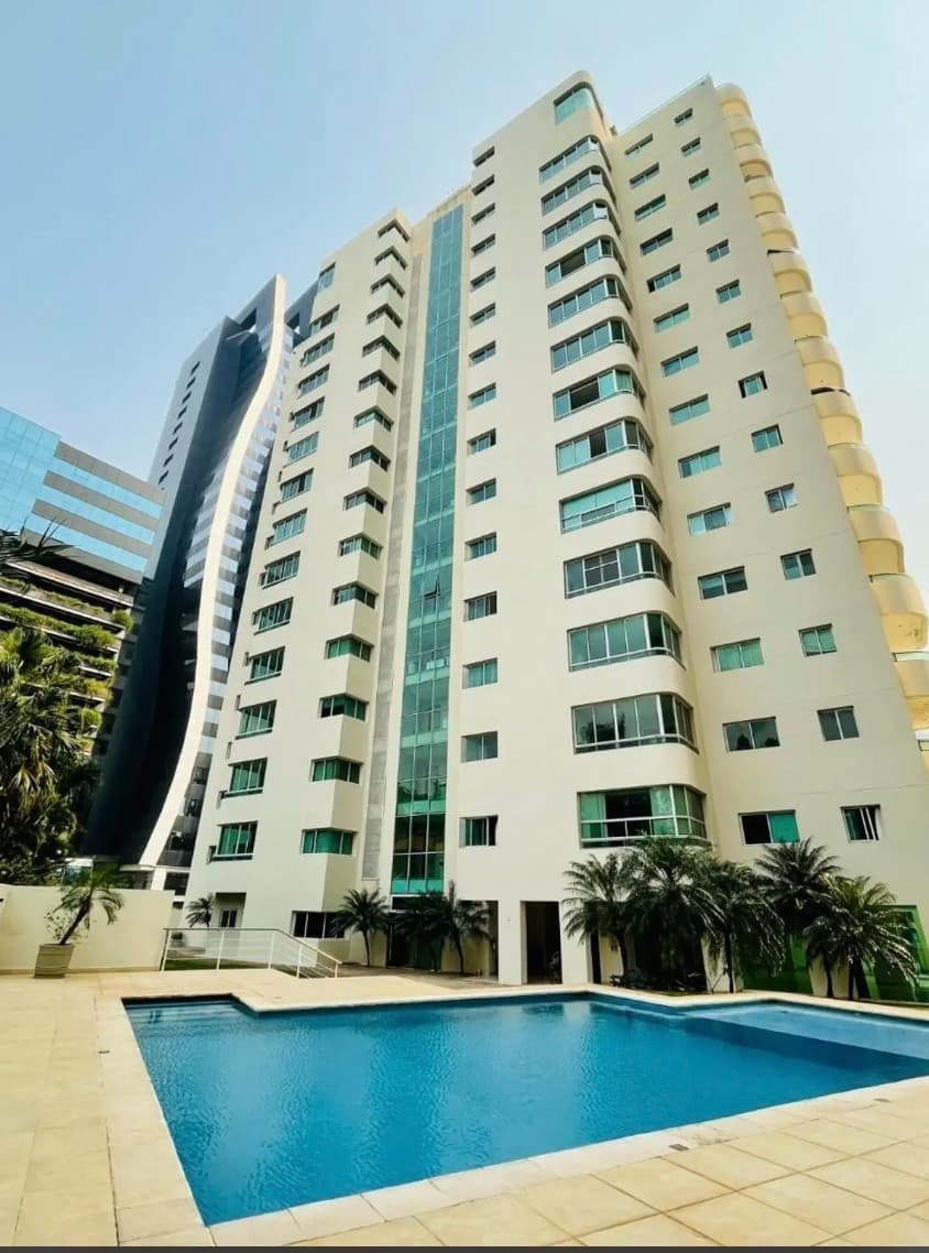 SOBRE Av. Santa Teresa, al lado de La Galeria 3.100 us - ALQUILO DEPTO. 3 dorm en suits. Exclusivo edif Martinica – 2