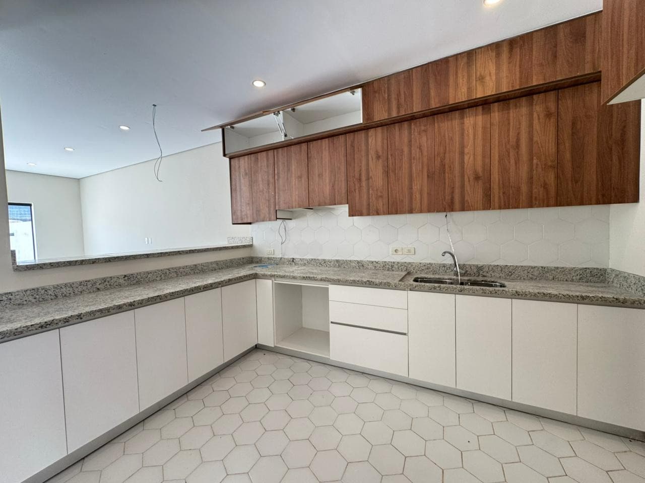 Dúplex a estrenar en venta en Lambaré. Solo a 5 minutos del Yacht y Golf Club. – 2
