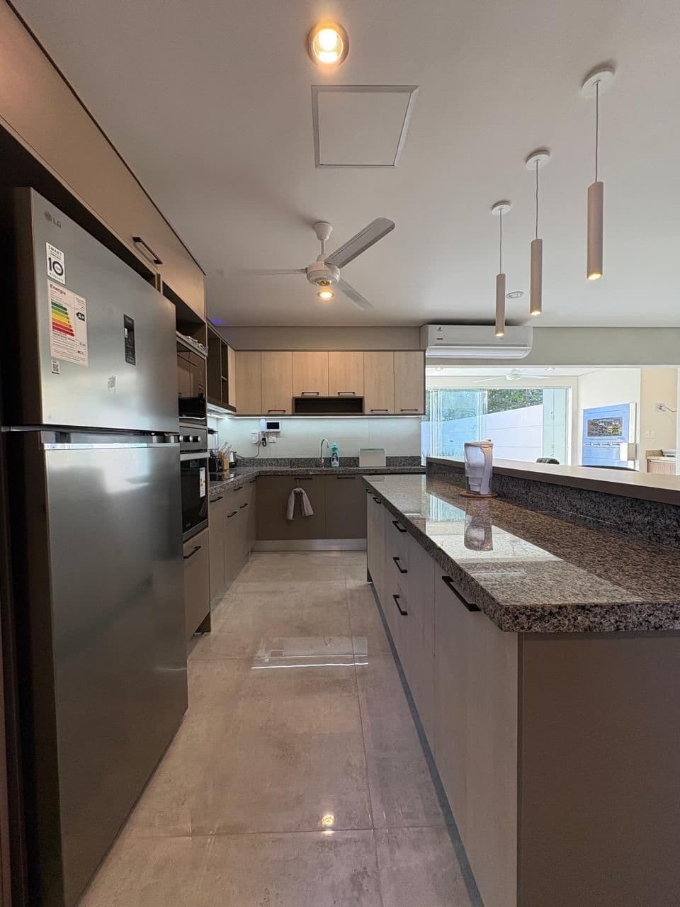 Impecable Duplex moderno con muebles en Luque – 2
