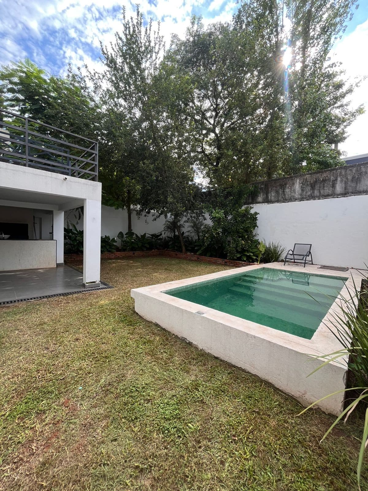 Vendo hermosa propiedad en Barrio Machio Lambaré