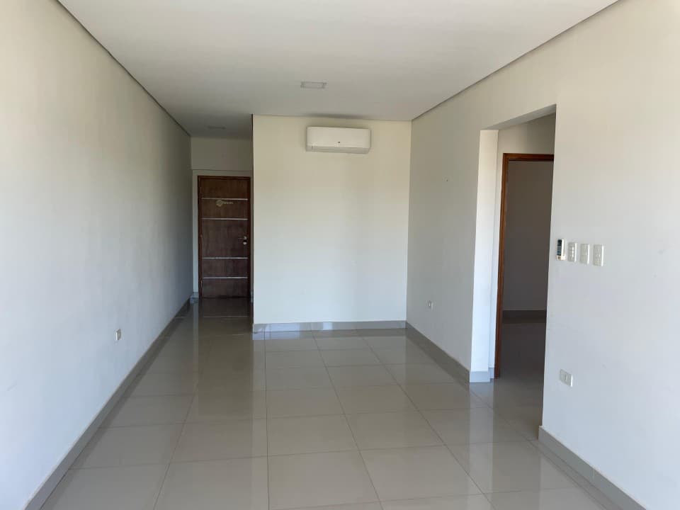 Alquilo departamento de dos habitaciones a pasos del pinedo Shopping