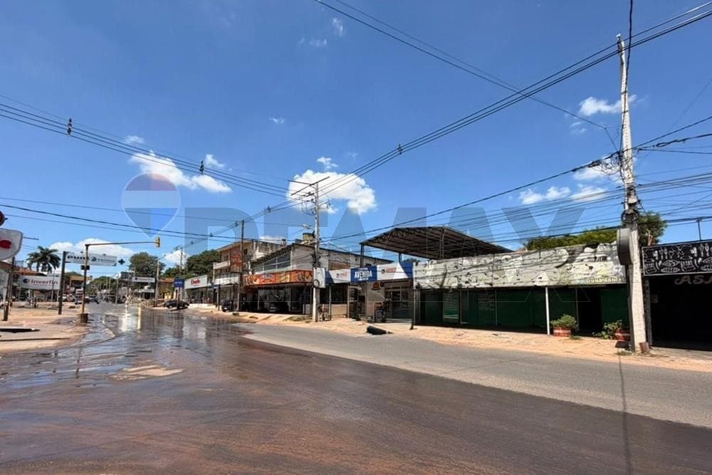 ALQUILER DE SALÓN COMERCIAL EN SAN LORENZO. 3,800,000 ₲ Mensual (M.L.)