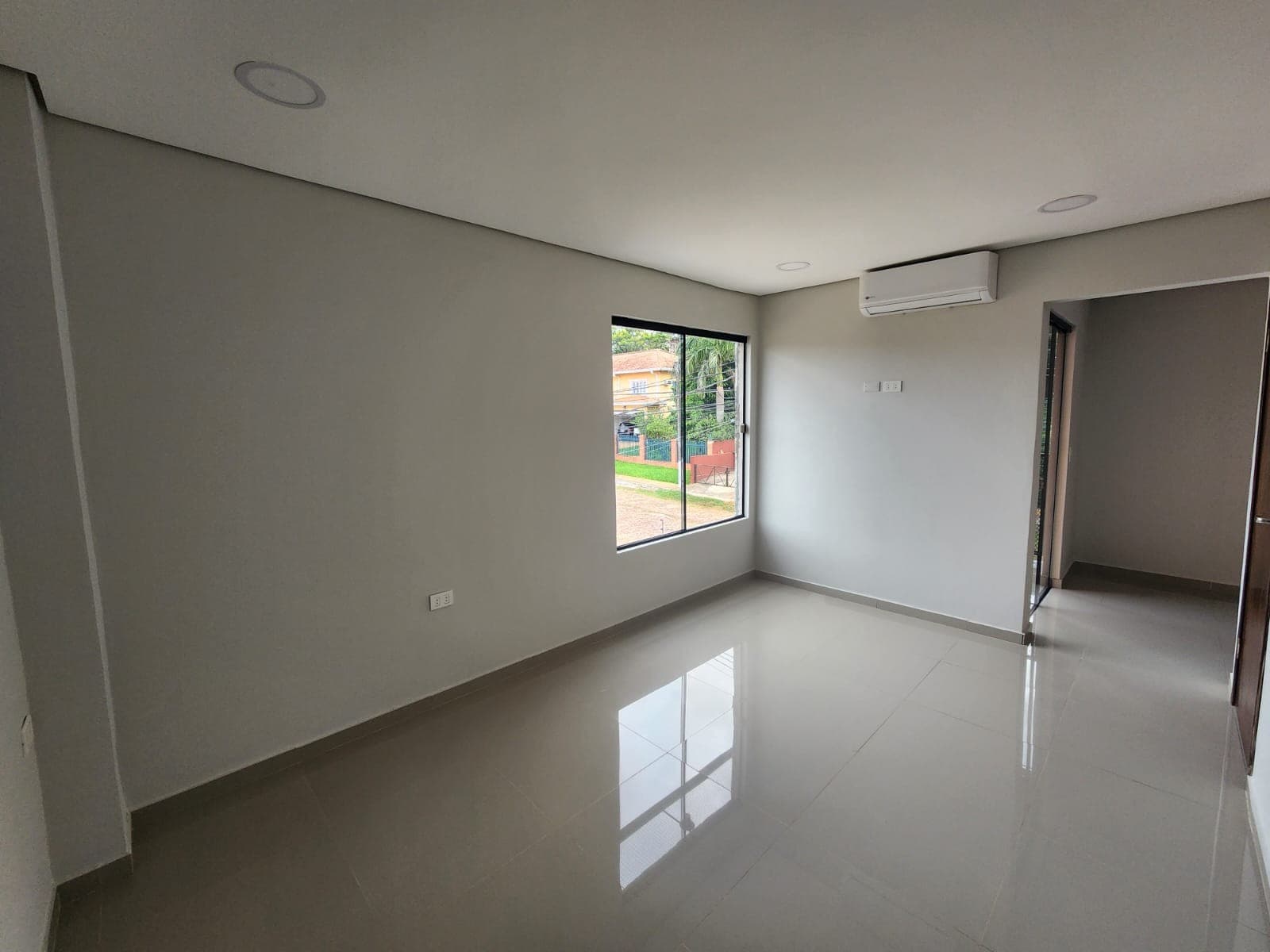 VENDO Dúplex en Esquina, Ubicación Premium Zona Yacht – 3