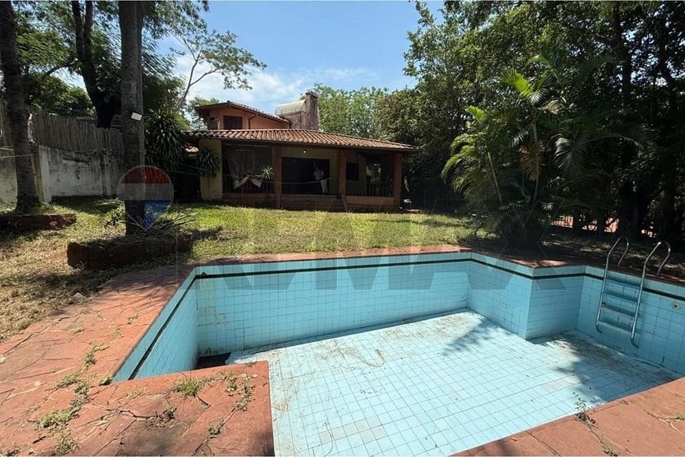 Amplia residencia sobre la Avenida del Yatch – 2