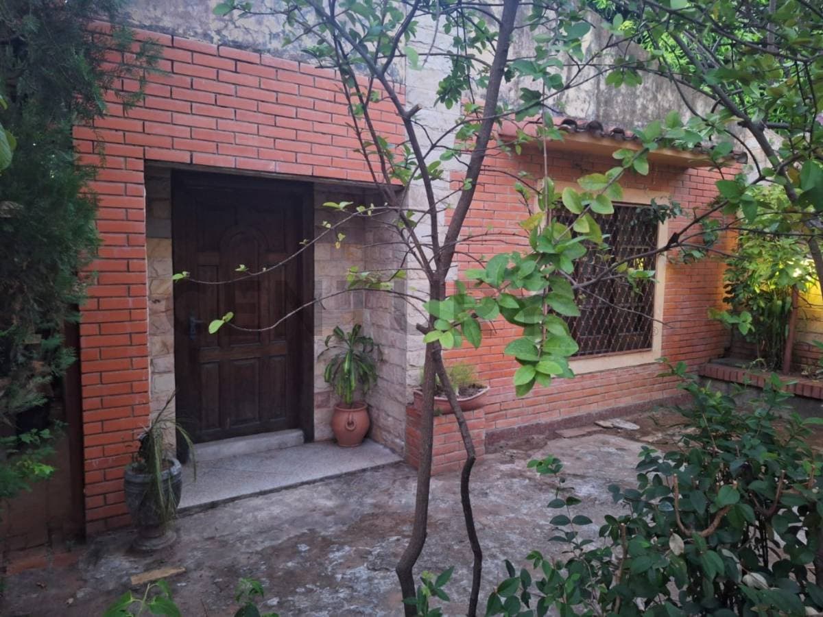 Casa en Venta en Fernando de la Mora, Zona Norte – 3