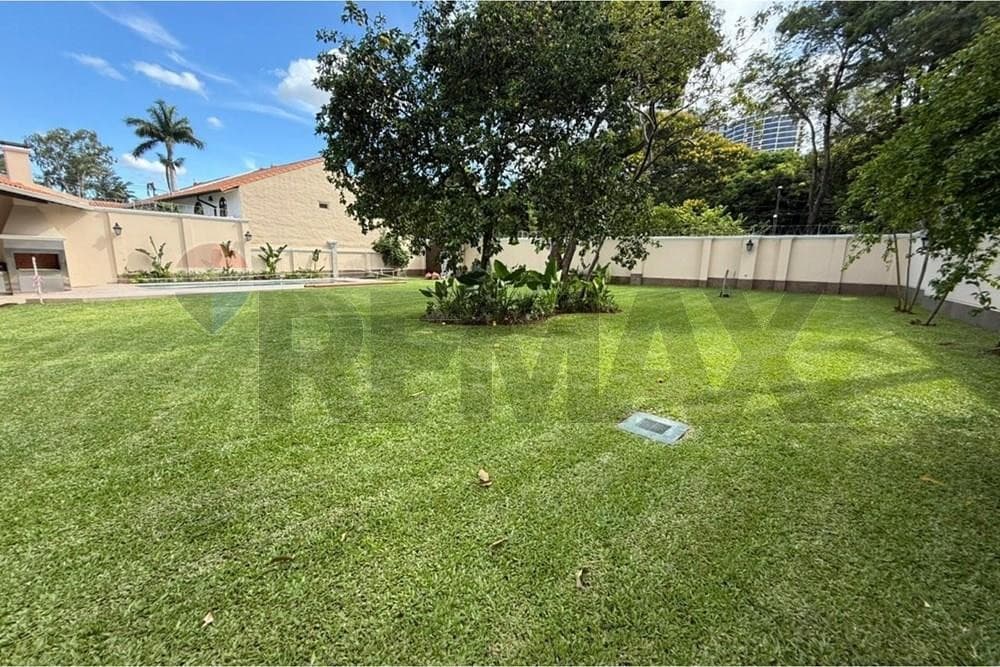 ALQUILO MANSION PARA VIVIENDA/OFICINA ZONA PASEO GALERÍA S.C – 3