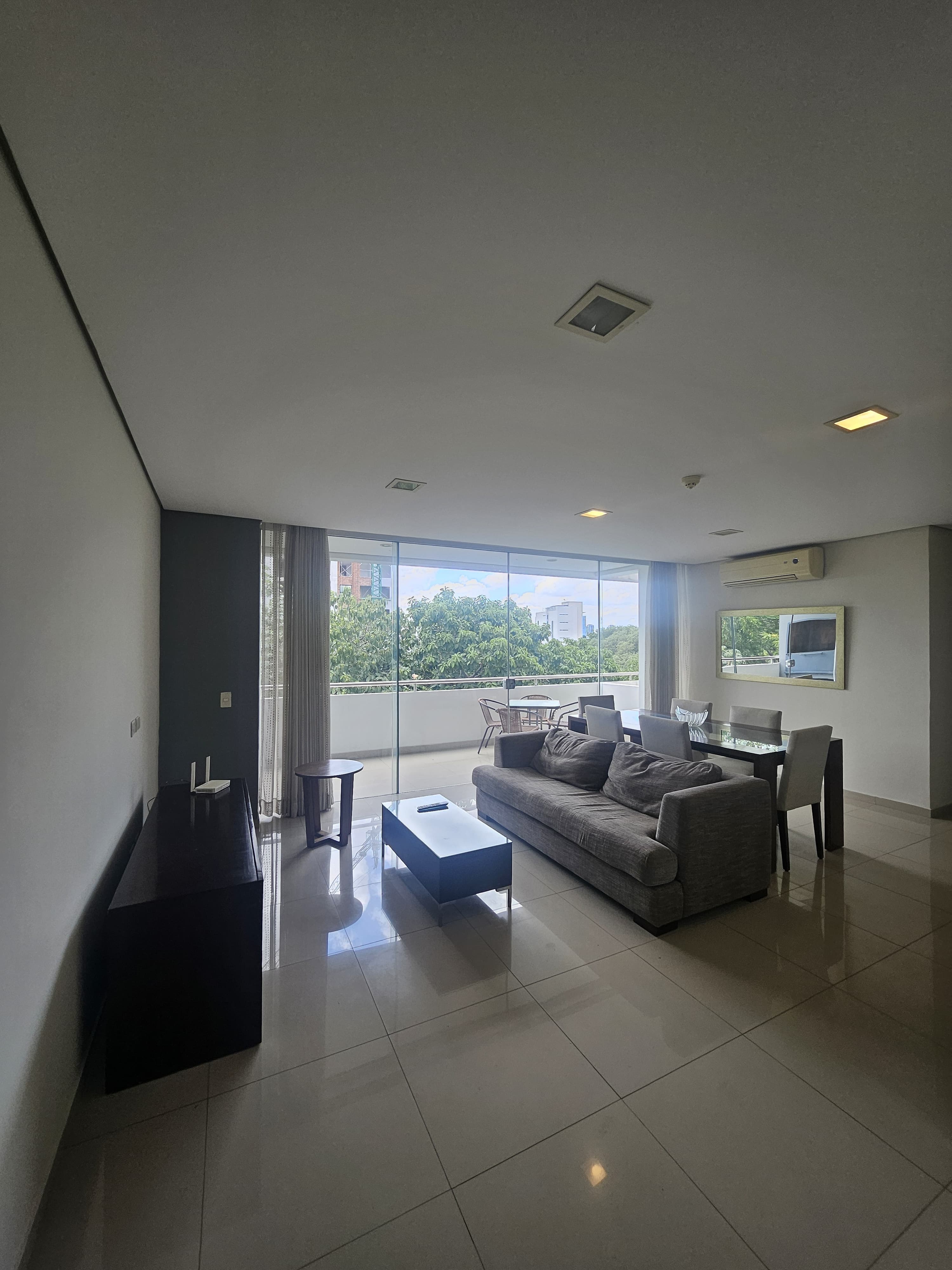 Venta / Alquiler Departamento amoblado en el Edificio TIERRA ALTA - SARAVI