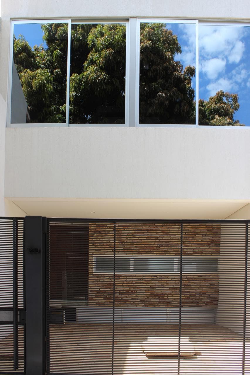 ALQUILO TRIPLEX ZONA MBURUCUYA – 2