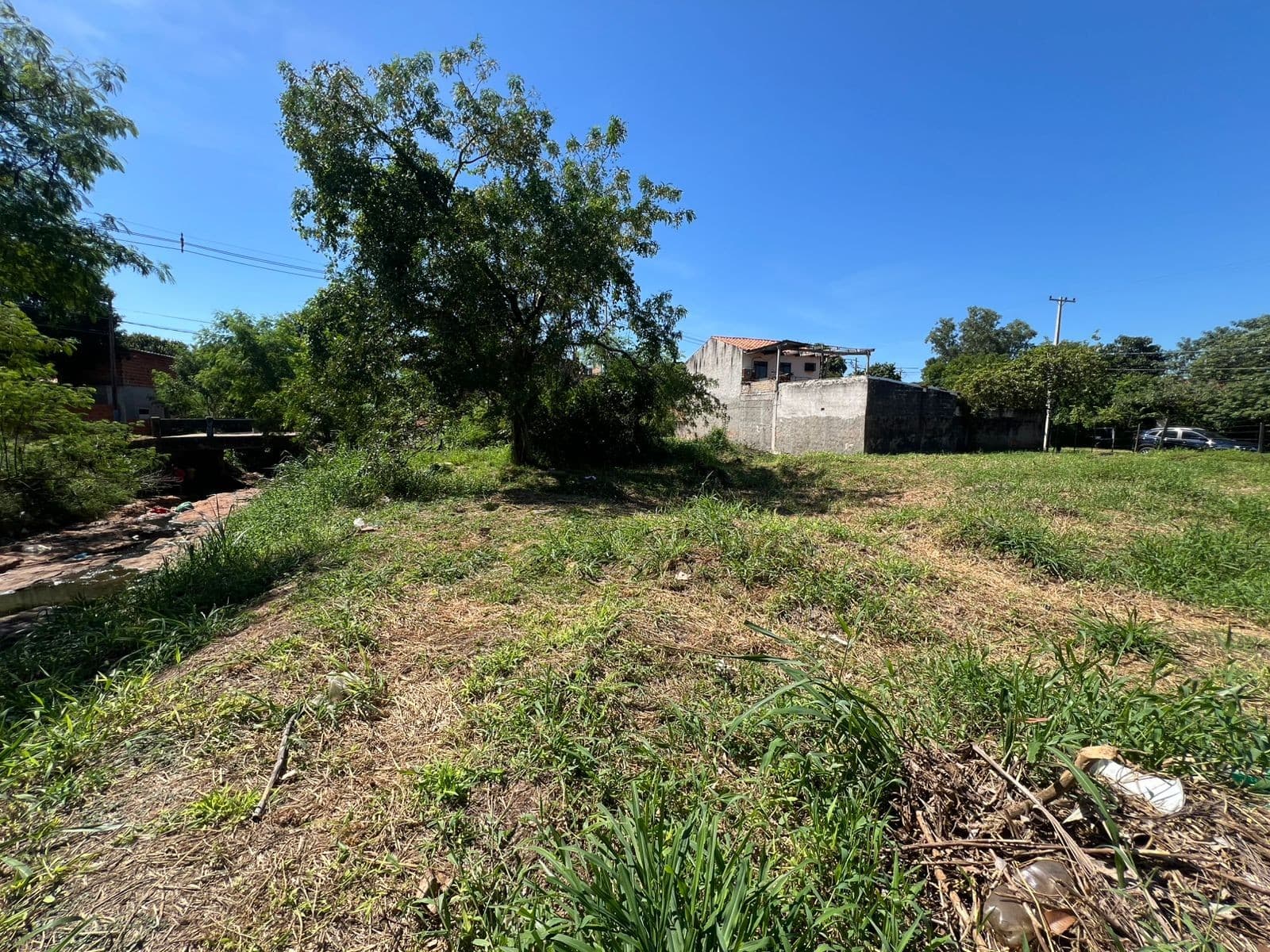 VENDEMOS HERMOSO TERRENO EN LUQUE!! – 2