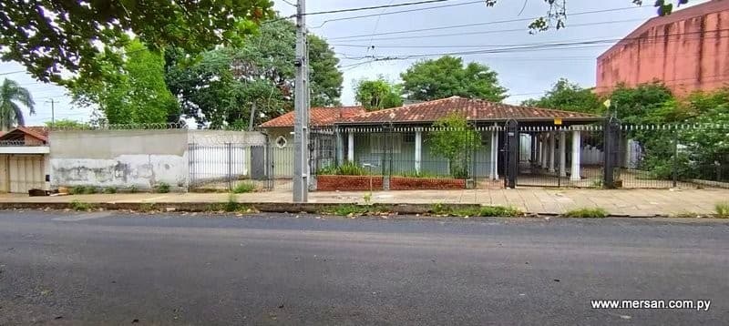 VENDO PROPIEDAD 720 M2 TERRENO S/ MOLEON ANDREU C/ FELIX BOGADO Z/ RESIDENCIAL (CÓD. 1377)