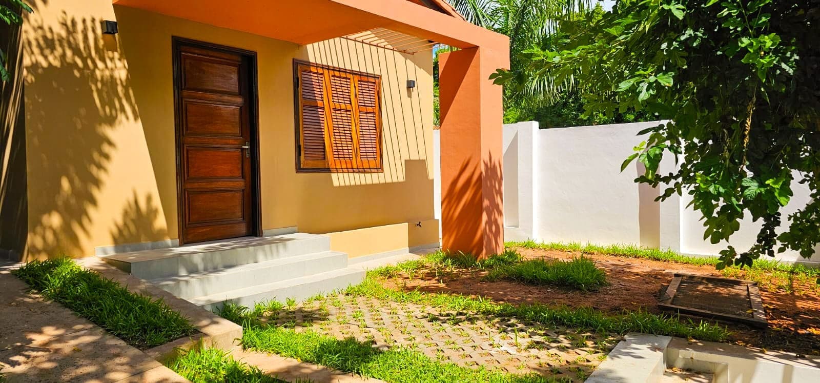 CASA EN VENTA EN ASUNCION ITA ENRAMADA -3 DORMITORIOS + QUINCHO