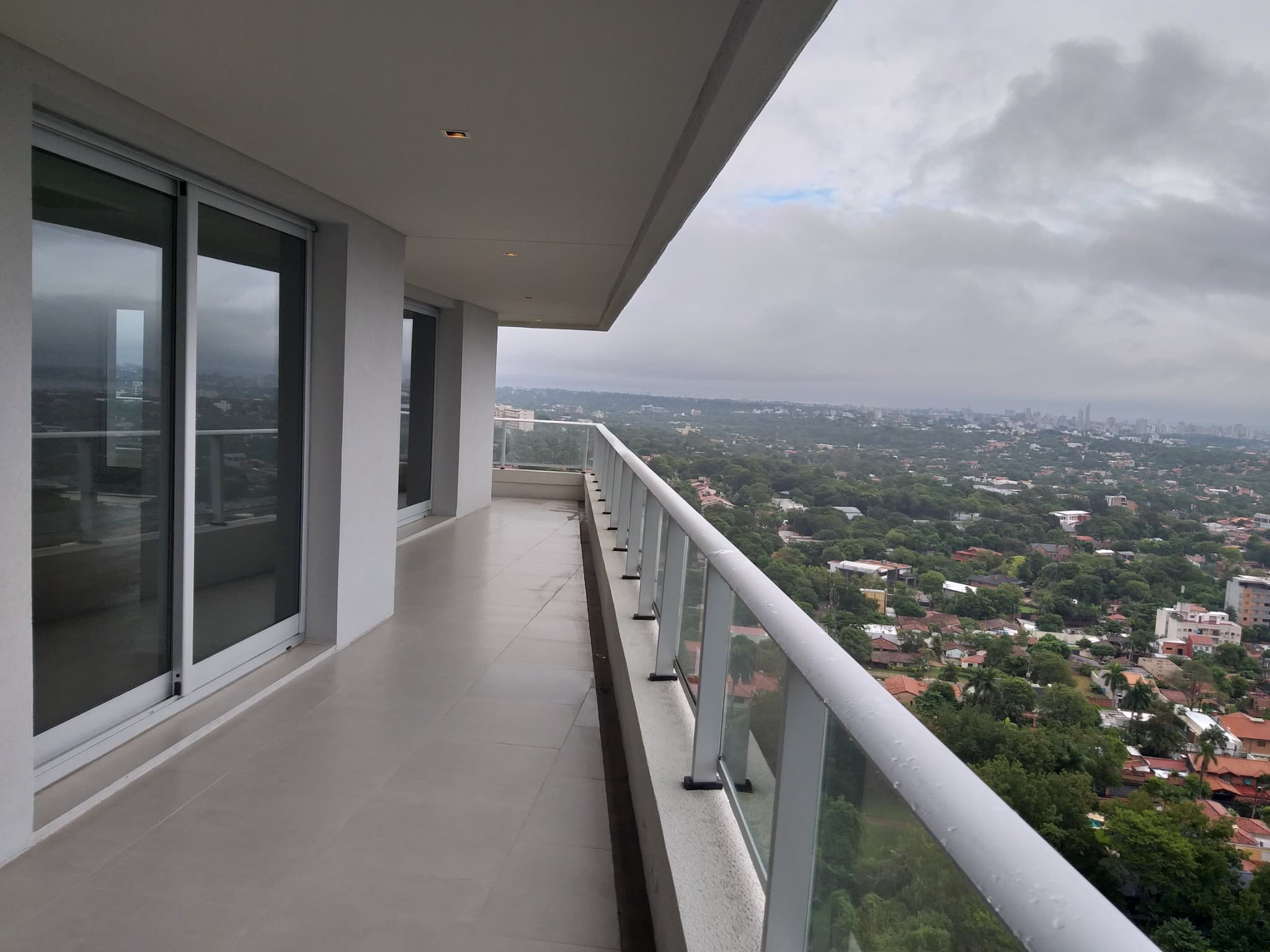 Palacio De Los Patos - Alquiler Exclusivo Semipiso 4 Dormitorios - Piso 26 R1 T2 – 2