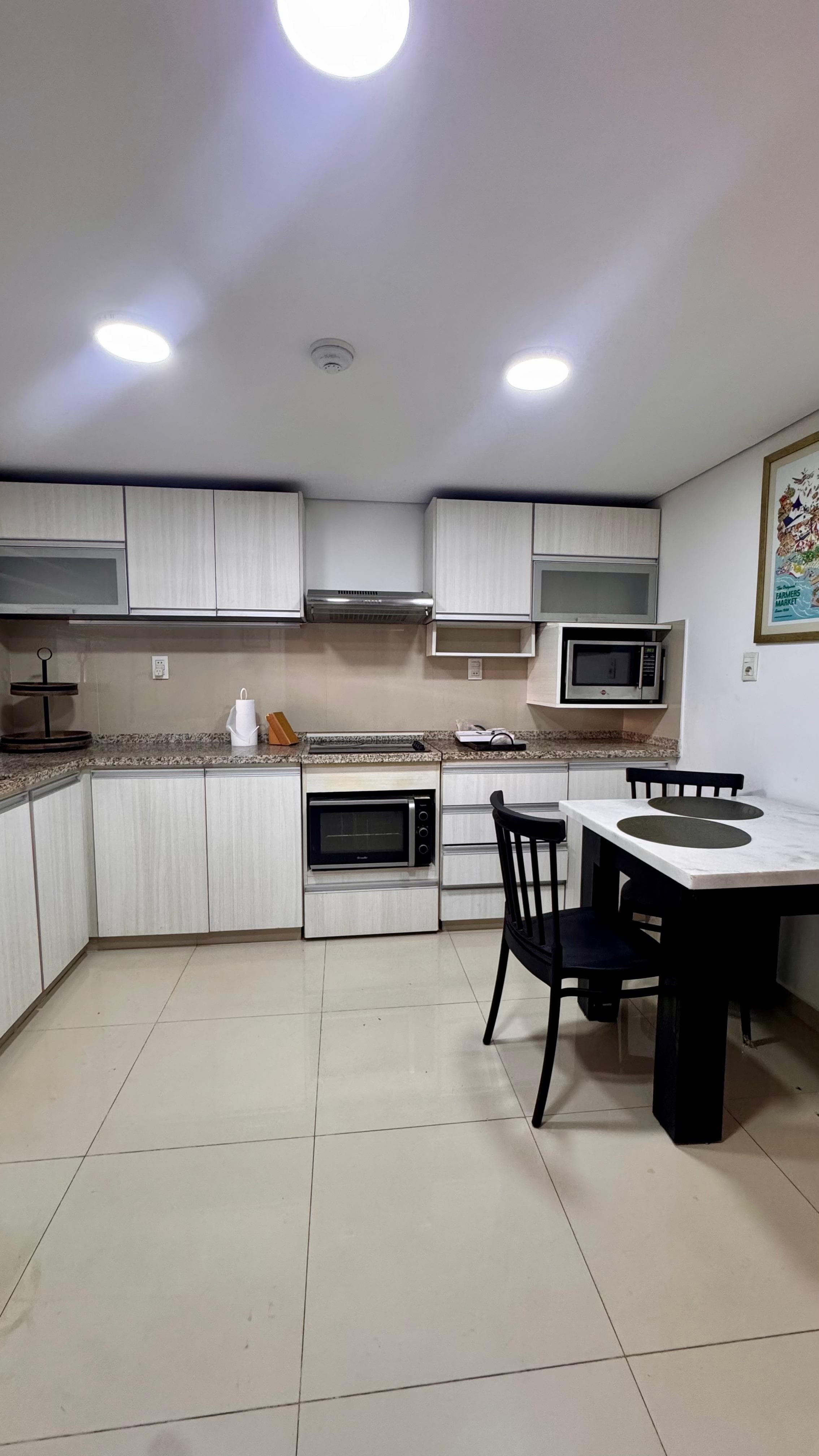 AMPLIO DPTO DE 3 HABITACIONES (260 m2) con o sin muebles, sobre molas Lopez – 2