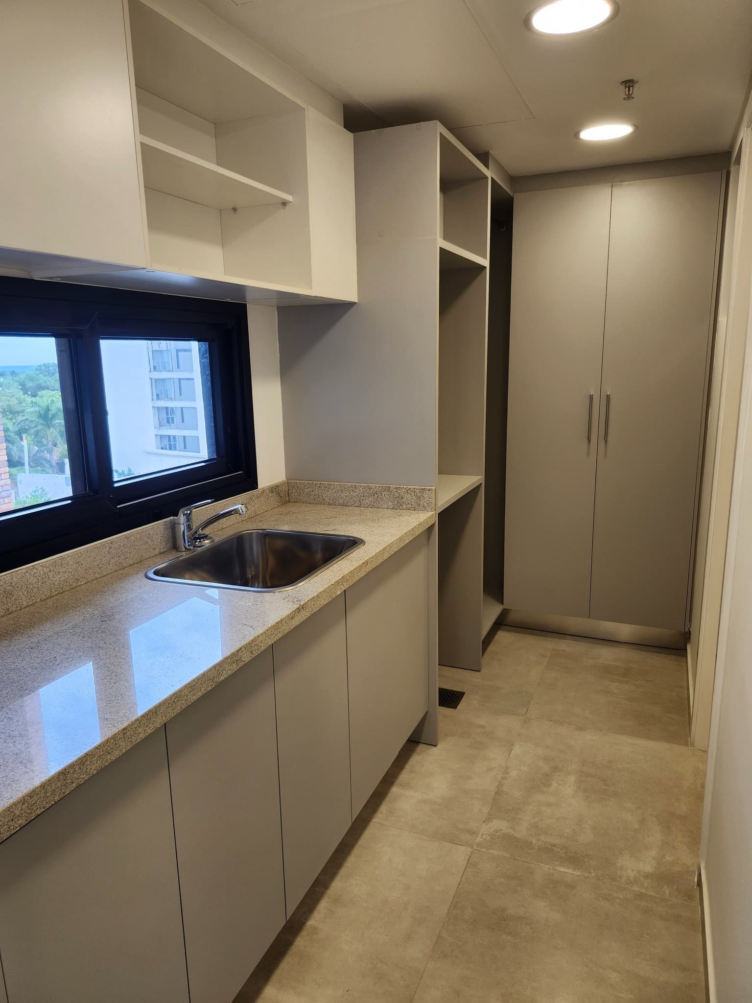 Amplio Departamento de 4 Dormitorios en Garay 530 – Villa Morra – 3