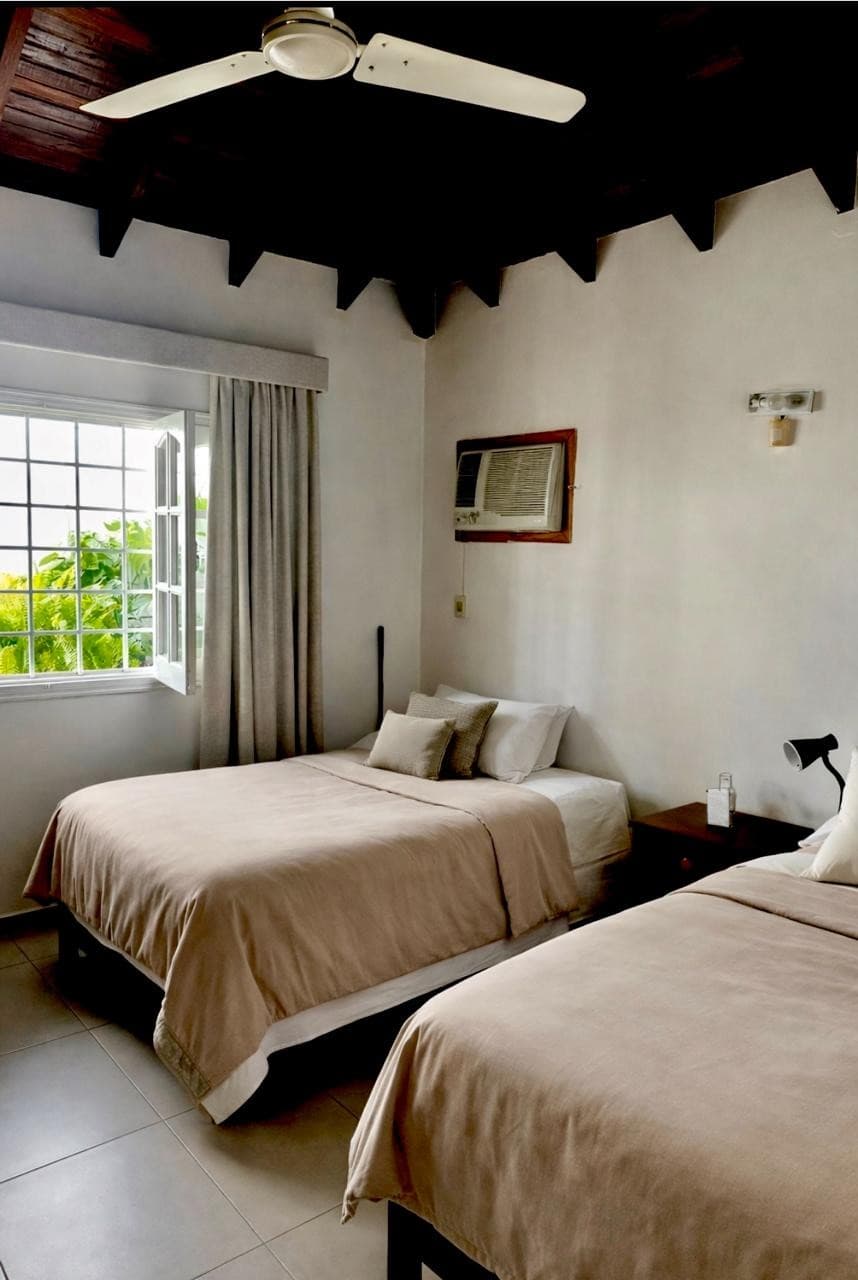 Exclusiva Residencia en Venta en el Prestigioso Barrio Mburucuya – 2