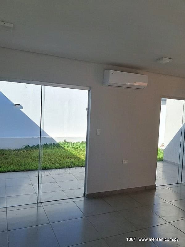 ALQUILER CASA EN P.B. 2 DORM. - CONDOMINIO BARRIOVIDA SAN JOSÉ, LUQUE (CÓD. 1384) – 2