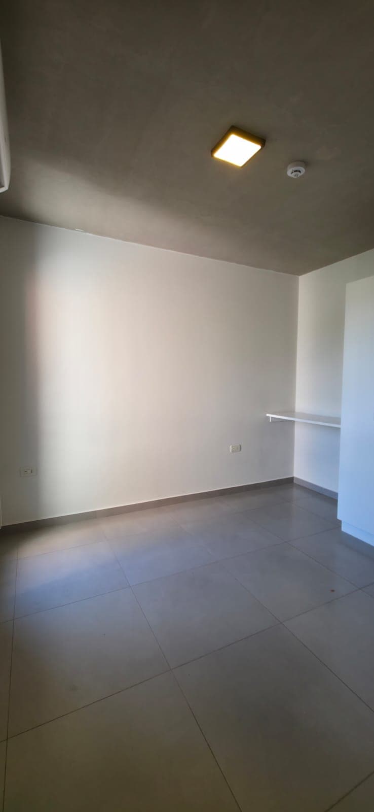ALQUILO DEPARTAMENTO DE 2HAB EN ZONA CIT EDIFICIO INSIGNIA SOHO 1 – 2
