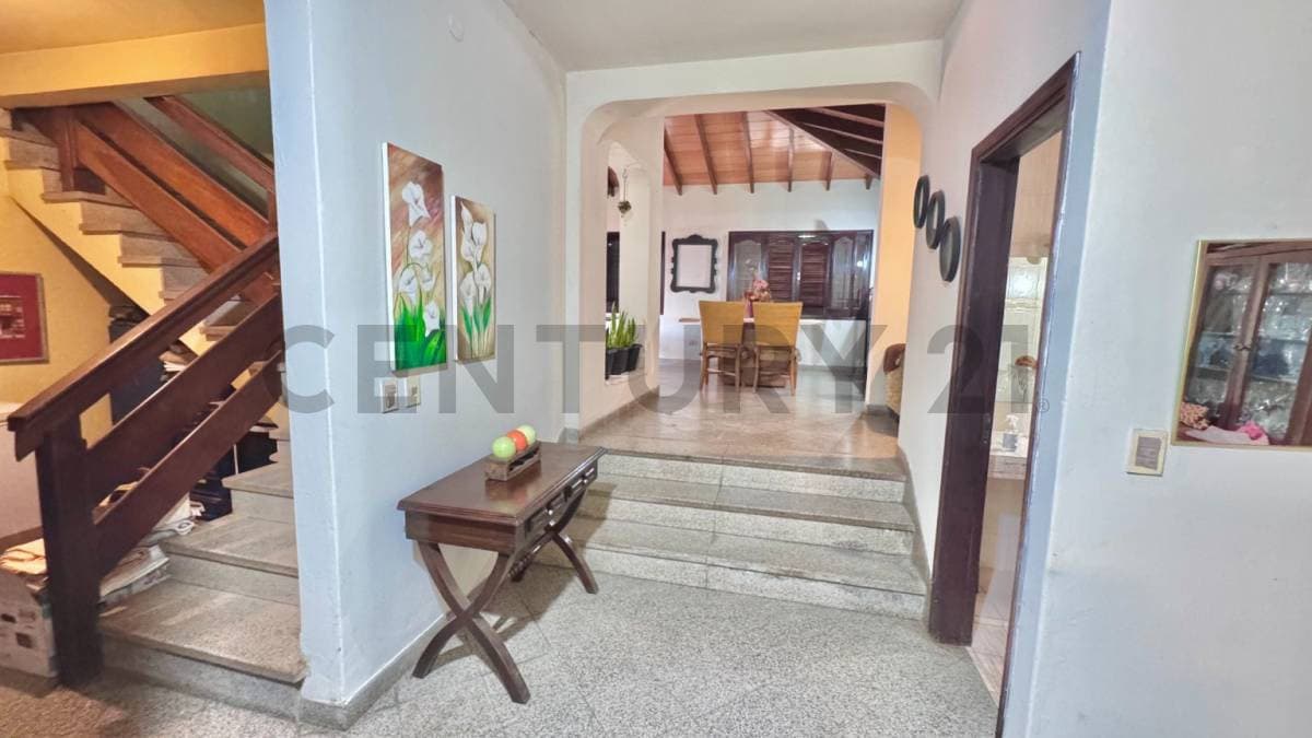 Amplia y Moderna Residencia en Vista Alegre