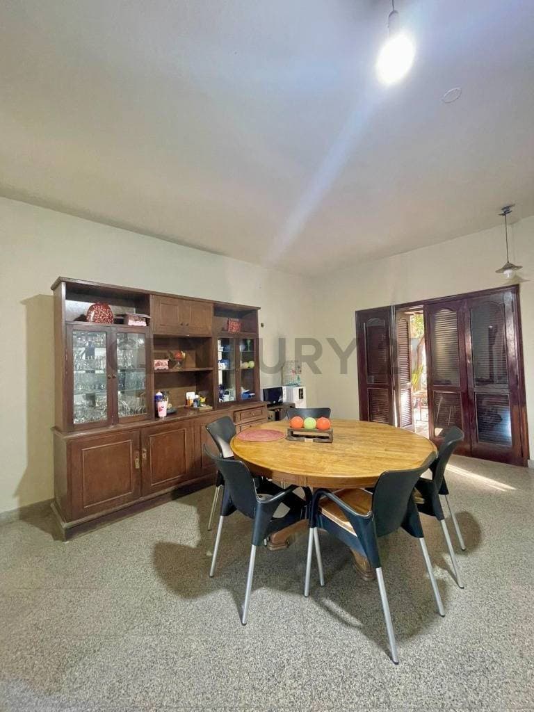Amplia y Moderna Residencia en Vista Alegre – 3