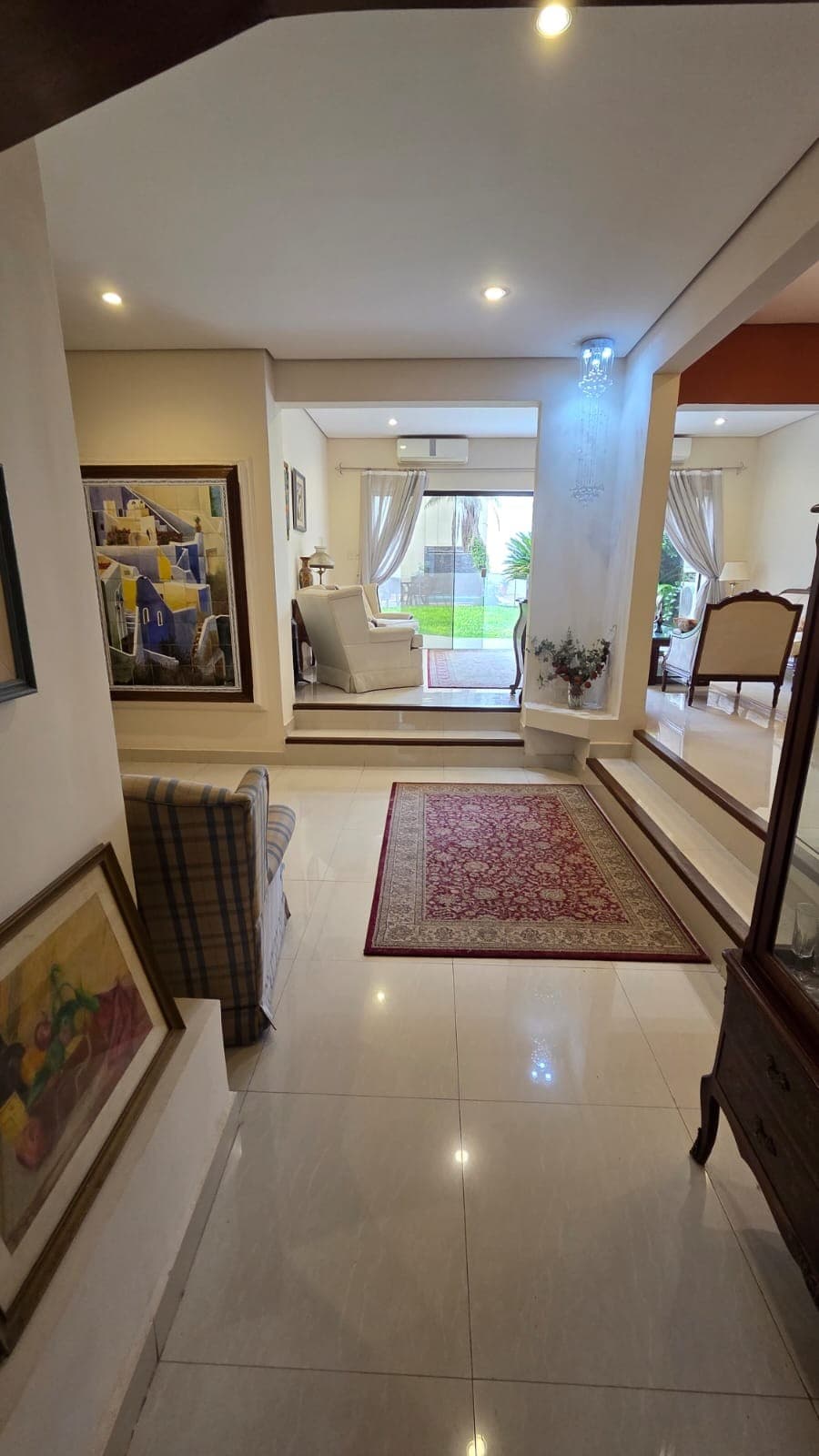 VENDO HERMOSA CASA DE 4 DORMITORIOS EN SUITE ZONA ASA-MANORA