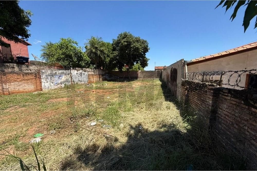 Terreno sobre Avda Defensores del Chaco – 3