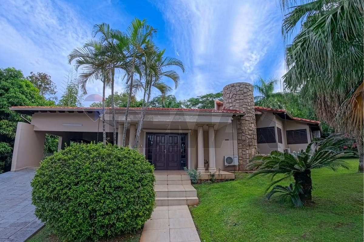 Exclusiva Residencia en Paraná Country Club