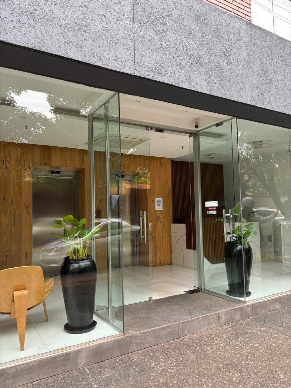Departamento de 1 Dormitorio AMOBLADO en Edif Rembrandt, Ubicación Premium en Los Laureles, Villa Morra Recoleta – 2