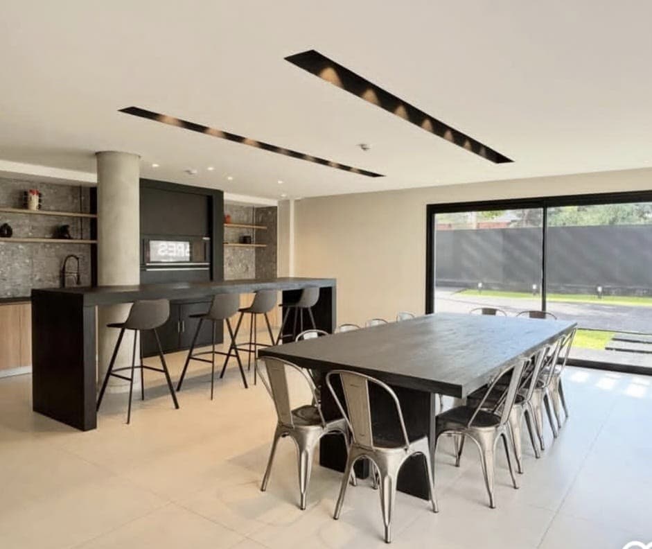 Departamento en Alquiler: 2 Habitaciones, Confort y Ubicación Privilegiada – 3