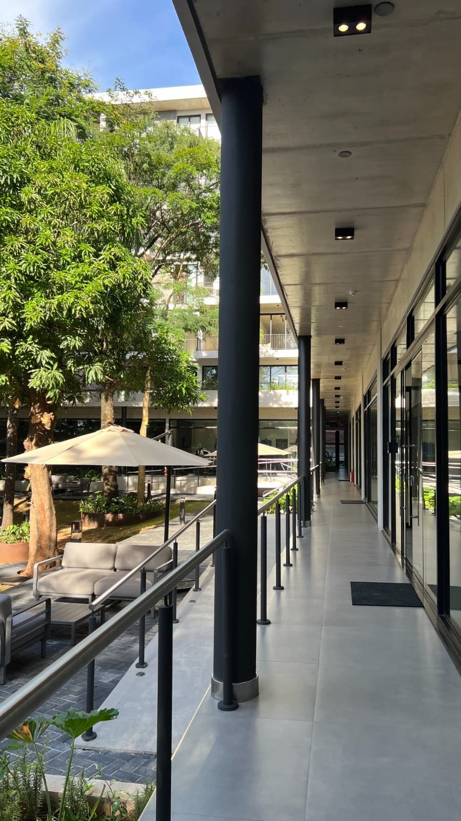 *Entrega el 30% del valor de tu departamento habitalo ya!!!* *Vivi en el corazon de Las Lomas en Asuncion deja de pagar alquileres caros* *EN URBAN MOLAS UNIDADES desde USD 122.372* *Consultanos* *La mejor relacion en estas variables : Ubicacion- costo – 2