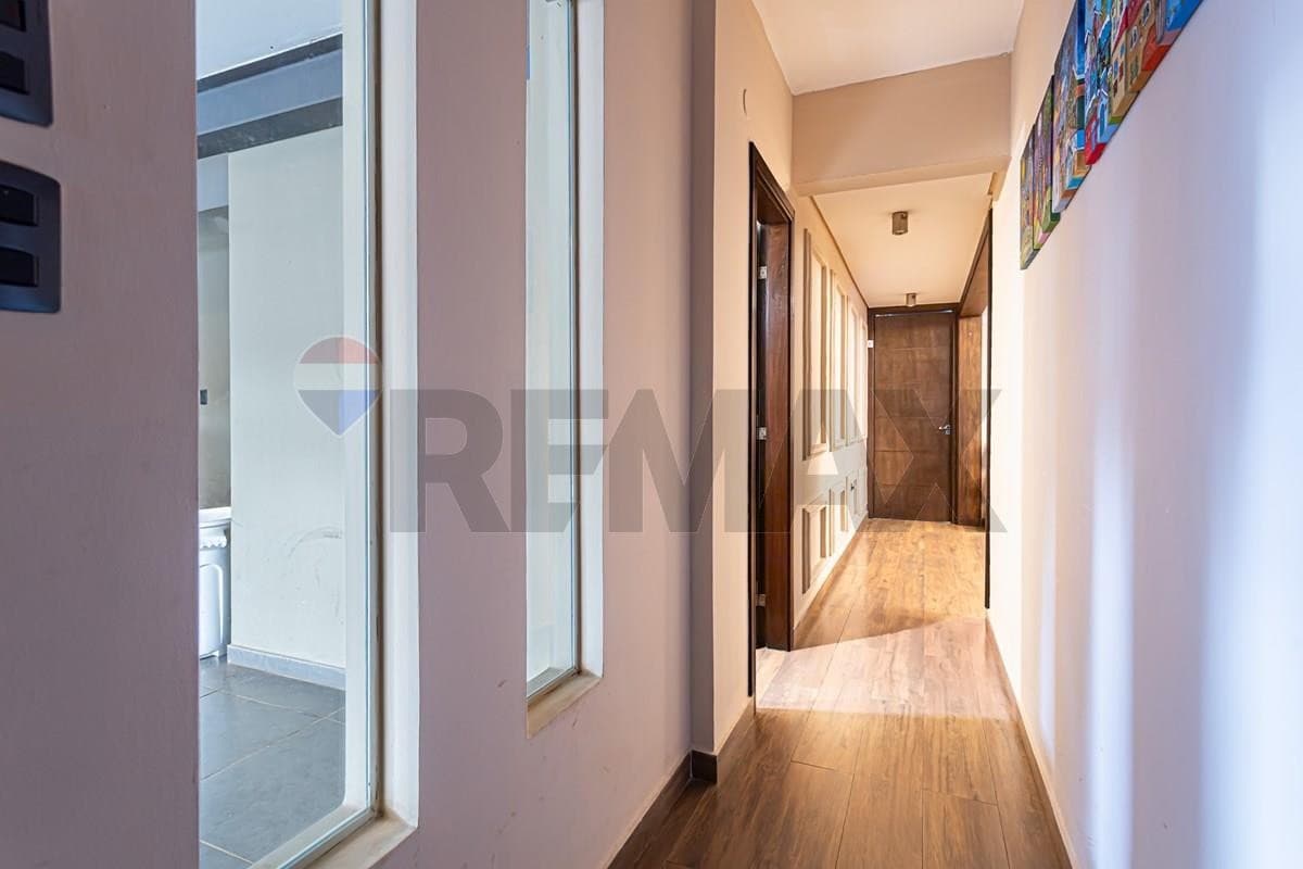 Residencia Familiar Exclusiva en Venta en Villa Aurelia: Amplia y Lista para Habitar – 2