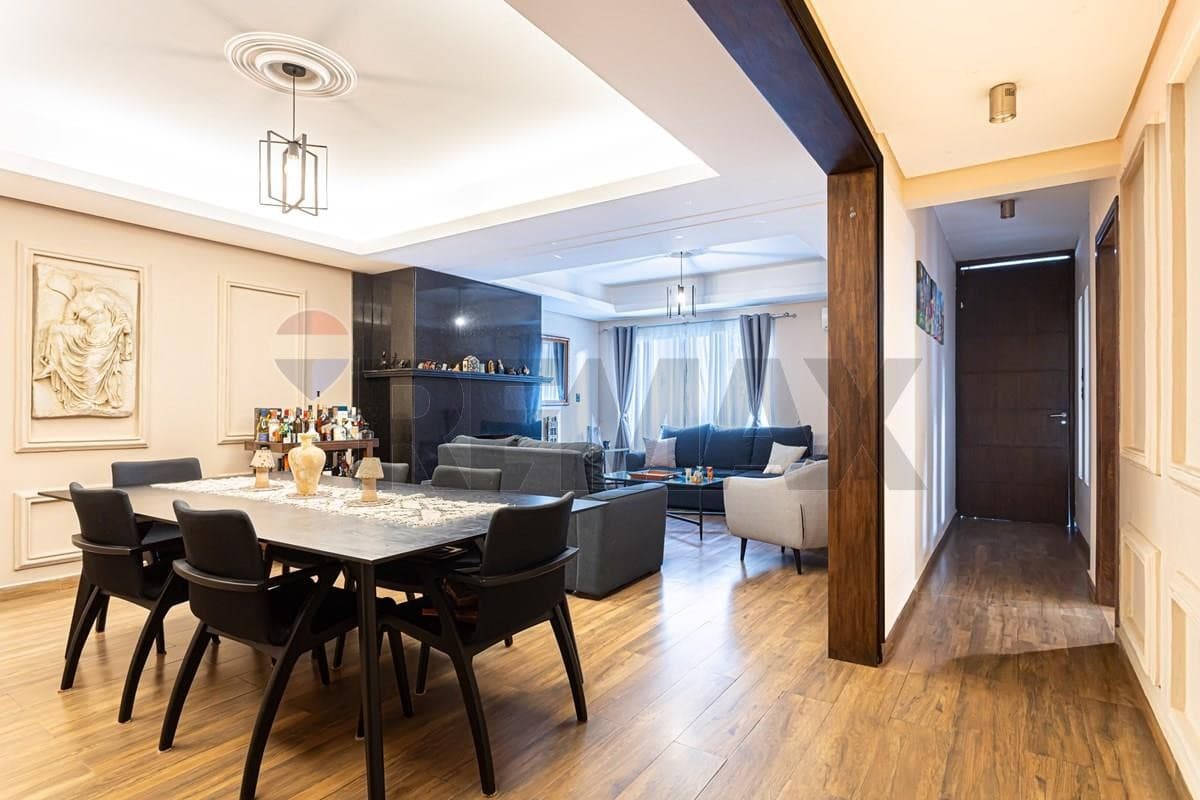 Residencia Familiar Exclusiva en Venta en Villa Aurelia: Amplia y Lista para Habitar – 3