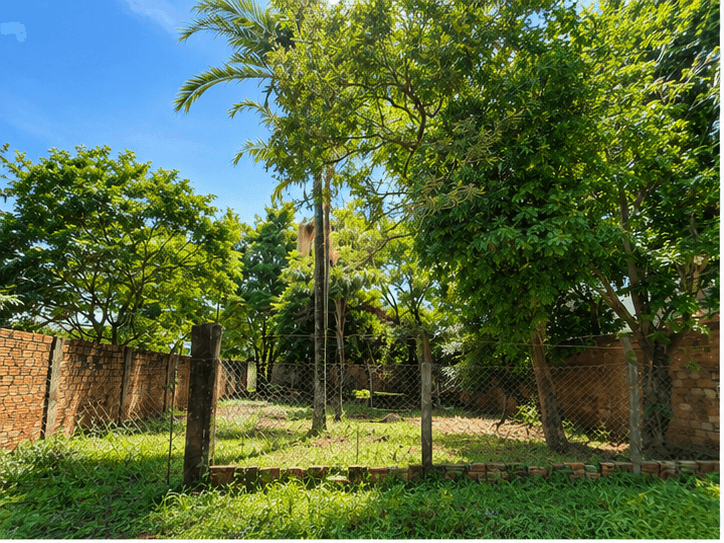 Vendo terreno de 360 M2 km 7 Acaray