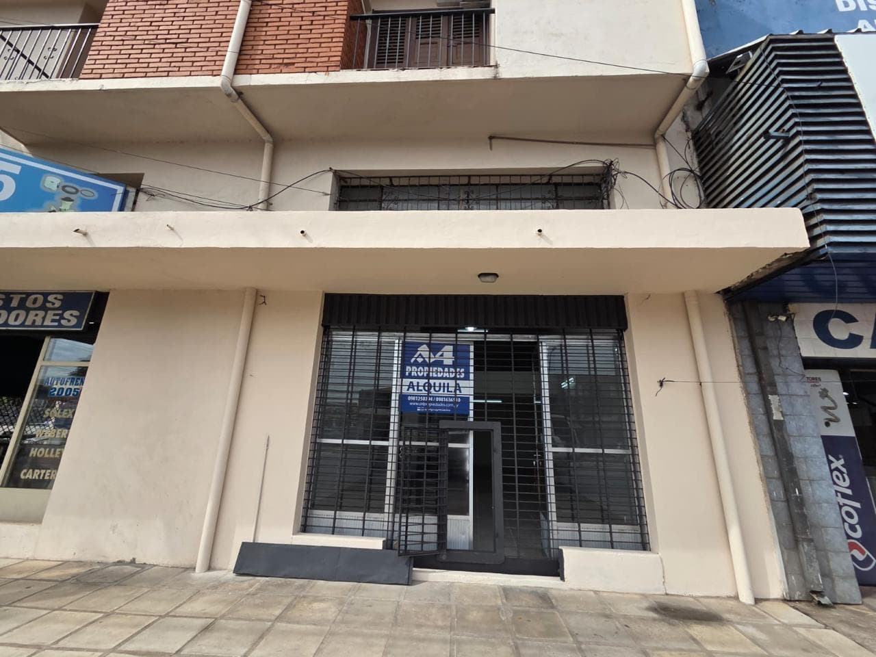 ALQUILER DE LOCAL EN FERNANDO DE LA MORA ZONA SUR – 2